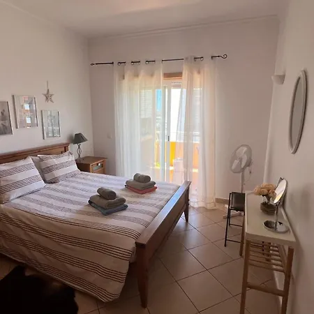 Três Palmeiras With Pool Appartement Portimão