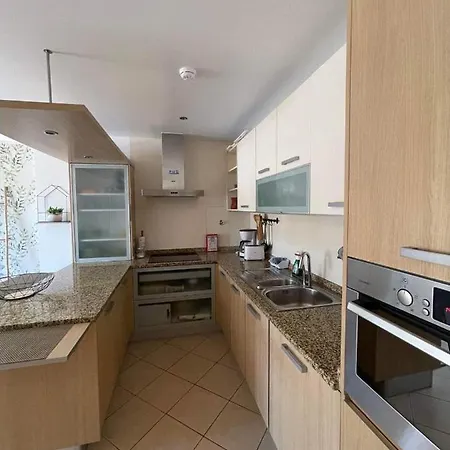 Tres Palmeiras With Pool Appartamento Portimão