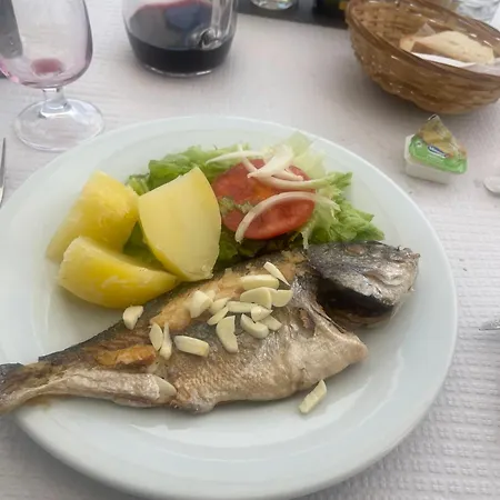 Tres Palmeiras With Pool Appartamento *