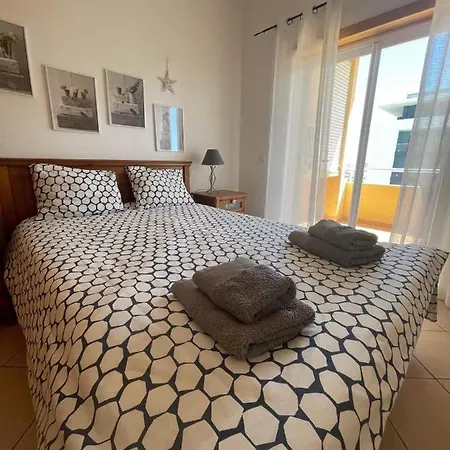 Três Palmeiras With Pool Portimão